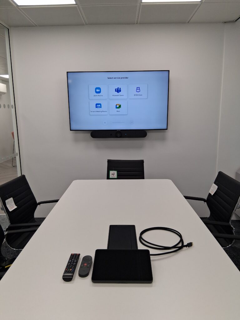 Wireless Presenting with Logitech and Runtech Group