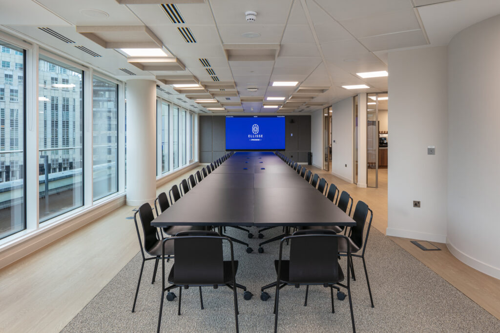 Bespoke installation of modern workplace communication systems designed to support hybrid workforces and global collaboration.
