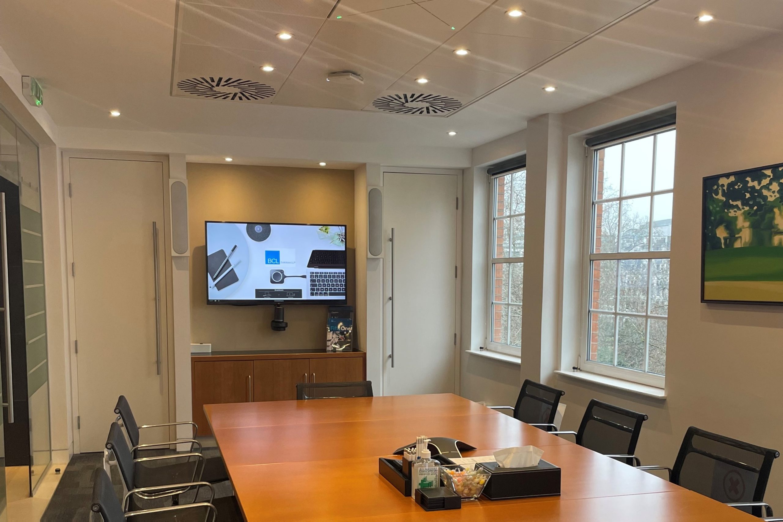 Co-working Space with Runtech